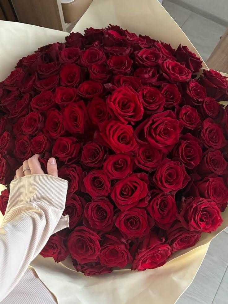 RidgeAtlasMarket workshop space where corporate flower arrangements are designed and prepared for business delivery